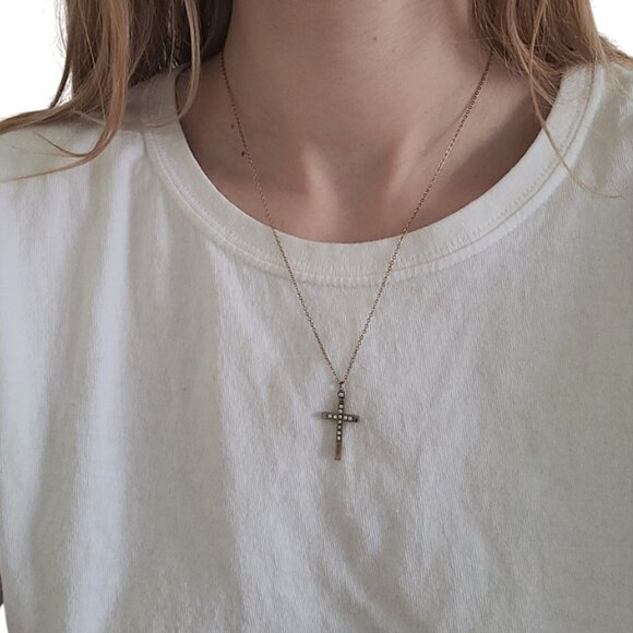 Vintage Dark Gold Cross Necklace on Long Chain - Picture 2 of 7